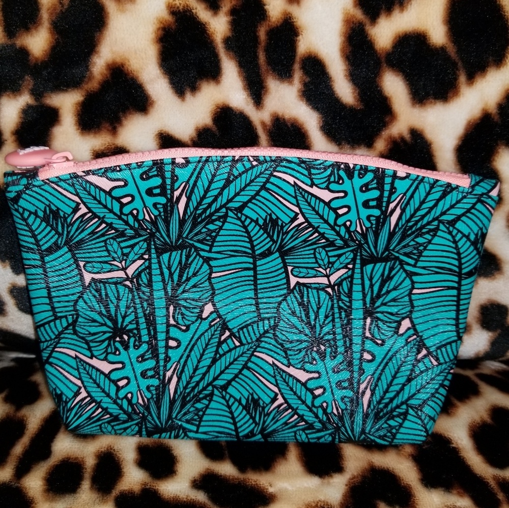 Ipsy Makeup Bag